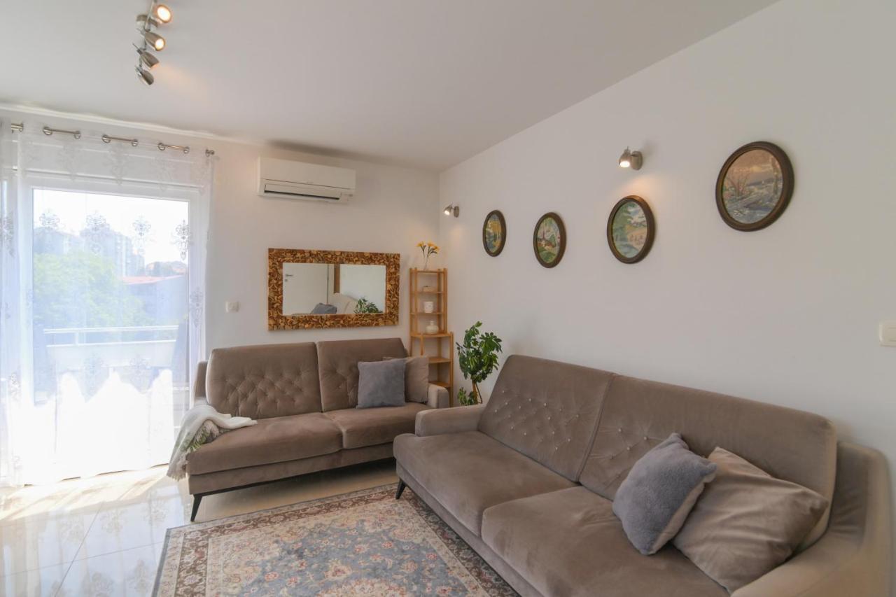 شقة Apartman Iskra غييكا المظهر الخارجي الصورة